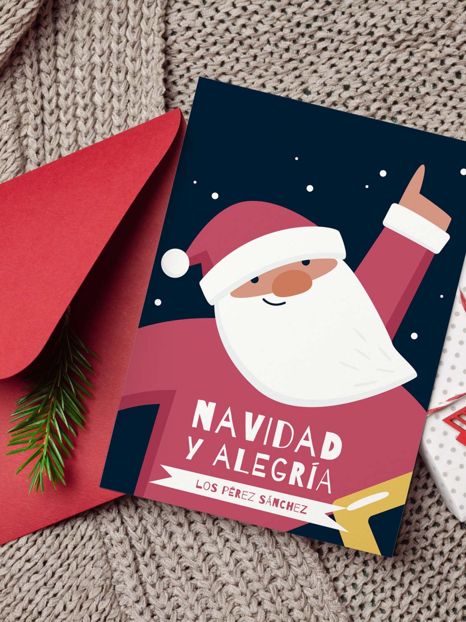 Mockup de tarjeta navideña personalizada con Papá Noel sobre fondo festivo y sobre rojo