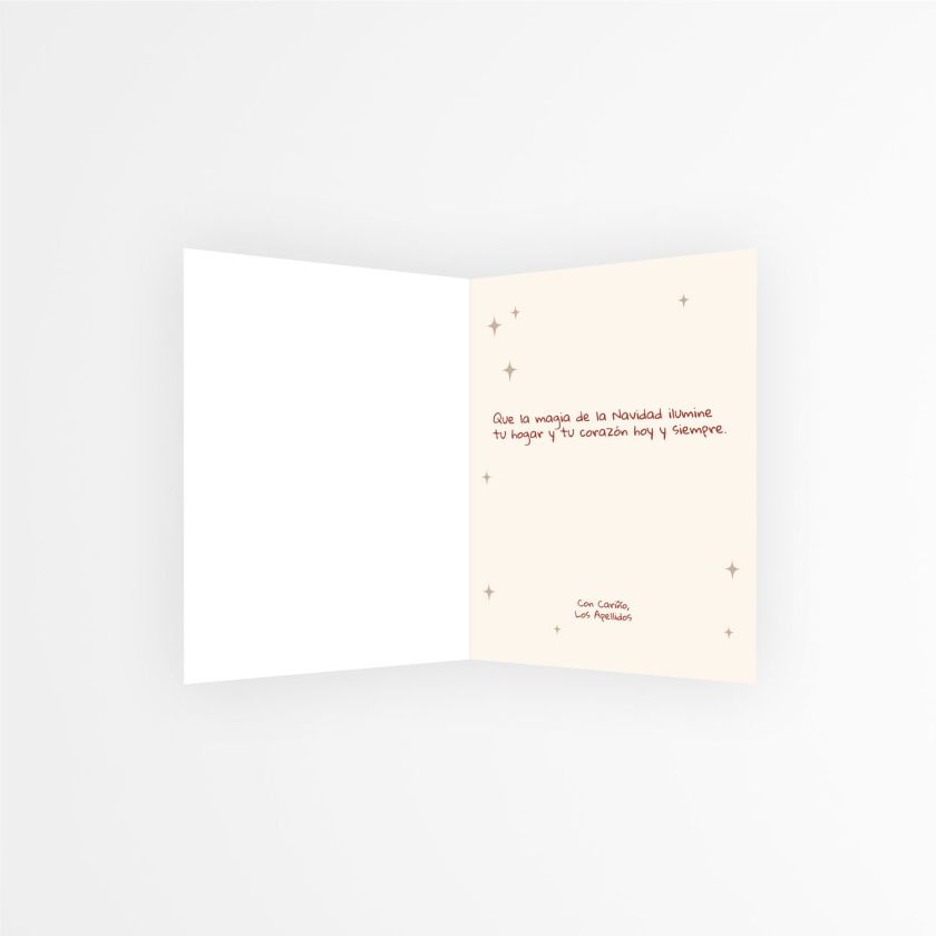 Interior de tarjeta navide&ntilde;a con foto personalizada con mensaje de felicitaci&oacute;n navide&ntilde;a en fondo claro