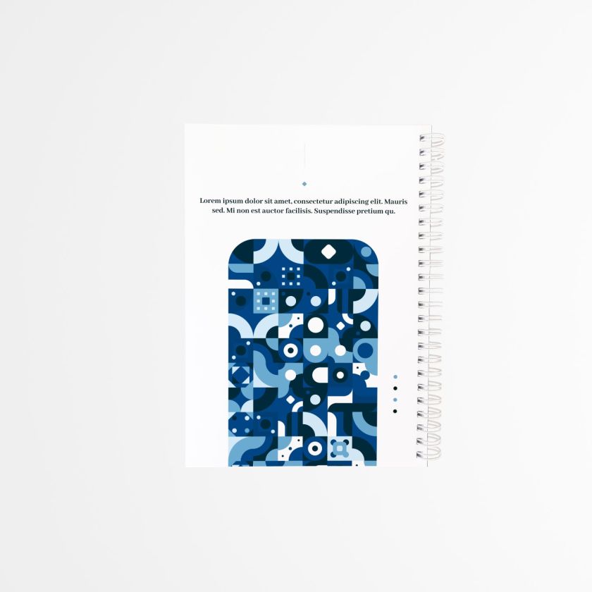 contraportada de agenda personalizada con patrón geométrico azul sobre fondo blanco, estilo limpio y contemporáneo