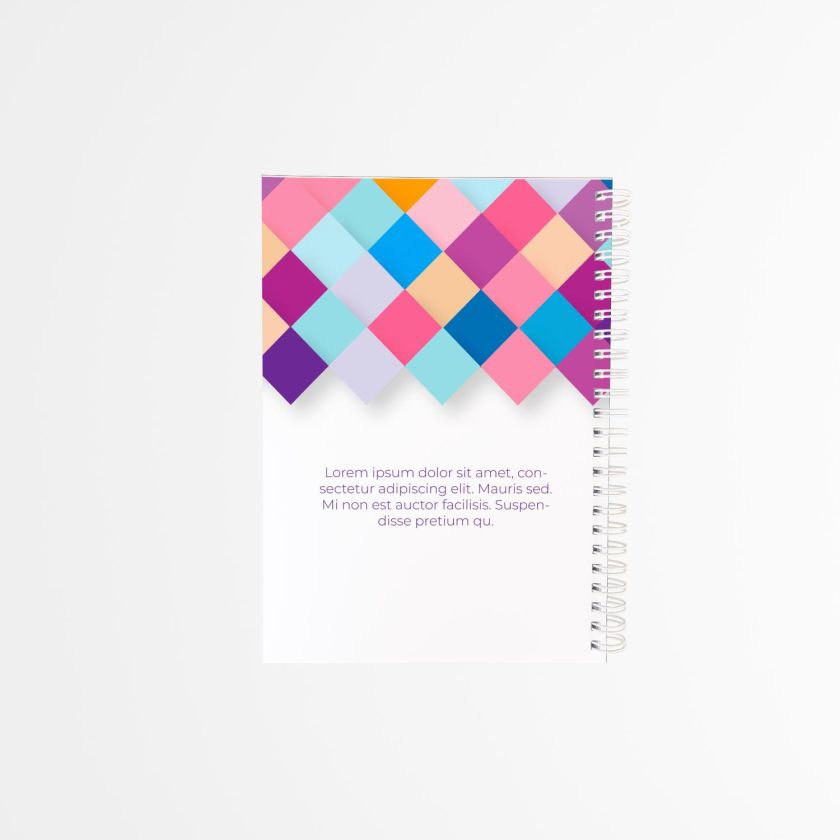 contraportada de agenda personalizada con diseño de rombos de colores brillantes en la parte superior y encuadernado en espiral lateral